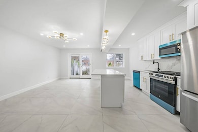 109-45 173rd St, Jamaica, NY 11433 - photo 6