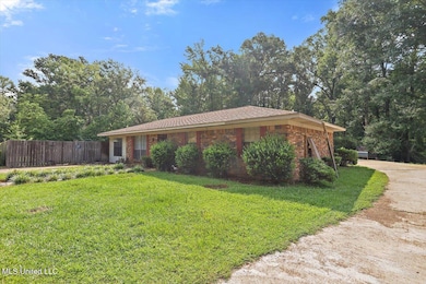 428 Simpson Cir, Mendenhall, MS 39114 - photo 3