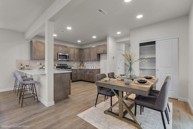 Metolius - Kitchen & Dining