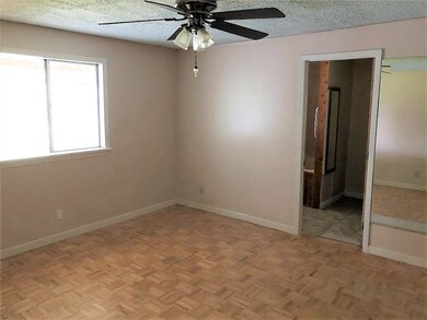 1078 County Road 499, Alvin, TX 77511 - photo 5