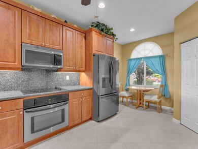 4991 Madison Lakes Cir W unit 65, Davie, FL 33328 - photo 6