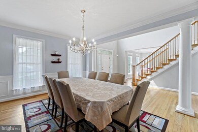 12509 Viewside Dr, North Potomac, MD 20878 - photo 2