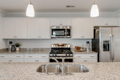 19-web-or-mls-2022 07 15 - 2227CountyLin
