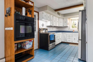 42 Eastman Rd_W5_008