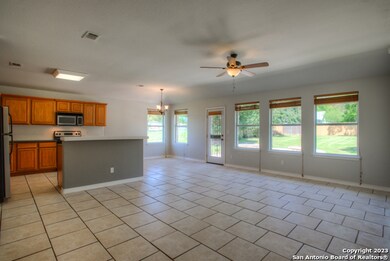 1110 N Bishop St, San Marcos, TX 78666 - photo 5