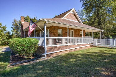 2010 Wild Cherry Ct, Lewisburg, TN 37091: Wrap Around Porch
