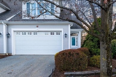 15 Peachey Cir unit 204, Middleton, MA 01949 - photo 2