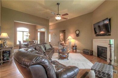 9633 Appleridge Ln, Lenexa, KS 66227 - photo 5
