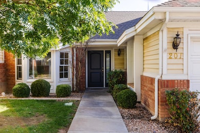 845 N Valley View Dr unit 201, Saint George, UT 84770 - photo 2