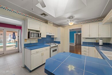 Kitchen (2)
