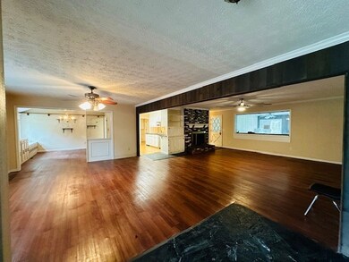 248 Lincoln Ave, Fitzgerald, GA 31750 - photo 3