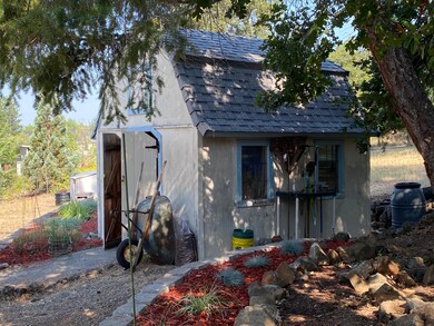 750 Meadow Lark Ln, Grants Pass, OR 97526 - photo 7