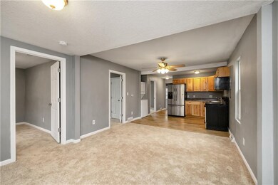 4615 SW 2nd St, Des Moines, IA 50315 - photo 4