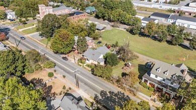 425 E Sprague St, Winston Salem, NC 27127 - photo 5