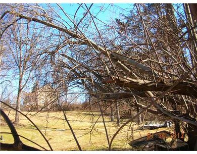 9 Fogarty St, Cumberland, RI 02864 - photo 2