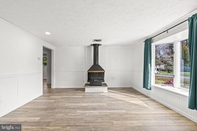 43124 Coles Dr, Hollywood, MD 20636 - photo 6