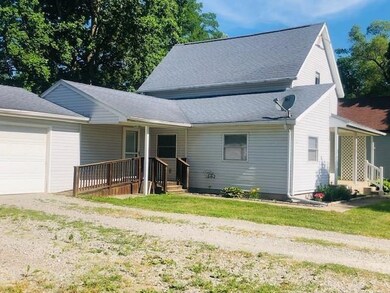 930 N Jackson St, Andrews, IN 46702 - photo 2