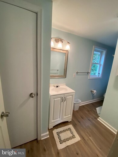 906 Point Pleasant Rd, Glen Burnie, MD 21060 - photo 5