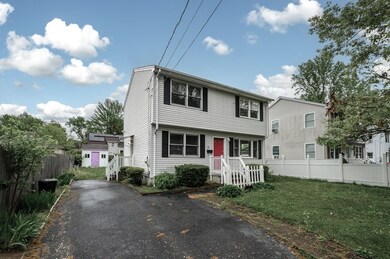 73 Warrenton St, Springfield, MA 01109 - photo 2