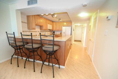 Kitchen Breakfast Bar