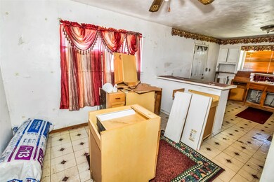 10918 Maple Leaf St, Houston, TX 77016 - photo 2