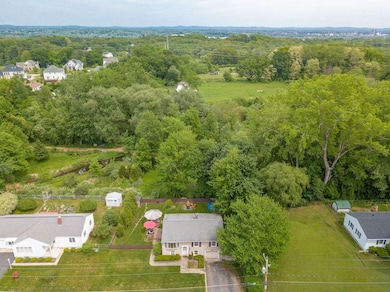 89 Circle Dr, West Springfield, MA 01089 - photo 4