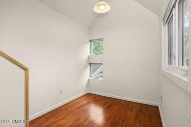 453 E Putnam Ave unit 3C, Cos Cob, CT 06807 - photo 5
