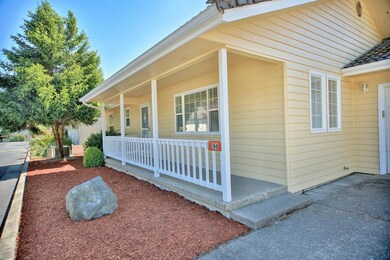 100 Cluster Dr, Rogue River, OR 97537 - photo 3