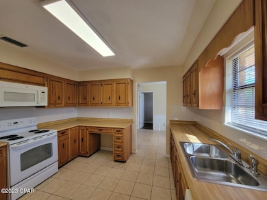 738 Oak Ave, Panama City, FL 32401 - photo 2