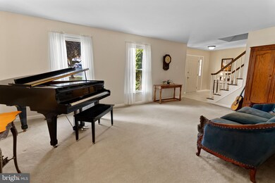 306 Wheatsheaf Ln, Langhorne, PA 19047 - photo 5