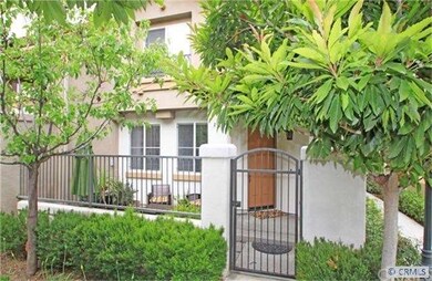 Great end-unit location with lots of natural sunli