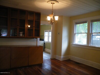 4565 Wheeler Ave, Jacksonville, FL 32210 - photo 5