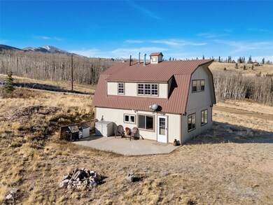 Cozy Barn Style Cabin Freshly Painted Exterior!