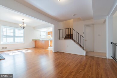 9215 Burke Rd, Burke, VA 22015 - photo 7