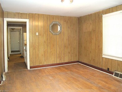 1831 N Dunleith Ave, Winston Salem, NC 27105 - photo 5