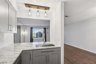 853 Quinlan Dr unit C, Pewaukee, WI 53072 - photo 7