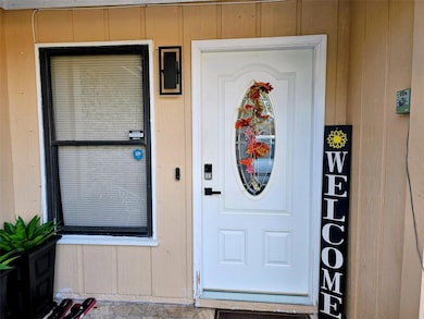 1206 Windy Ridge Dr, Brandon, FL 33510 - photo 2