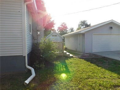 1516 19th St, Columbus, IN 47201 - photo 4