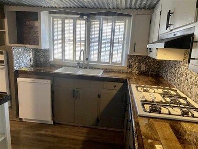 2414 Phillips Ln, Texarkana, TX 75501 - photo 5