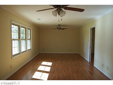 419 Kimberly Dr, Asheboro, NC 27205 - photo 3