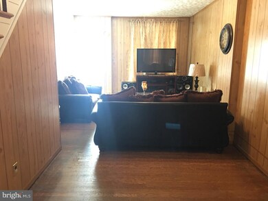 1111 Buttonwood St, Reading, PA 19604 - photo 2