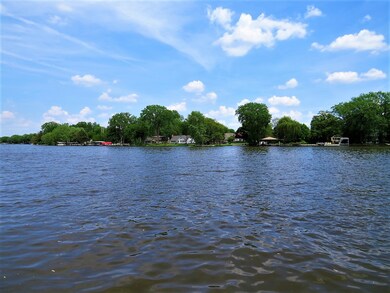 BEAUTIFUL WATER VIEWS OF THE FOX RIVER