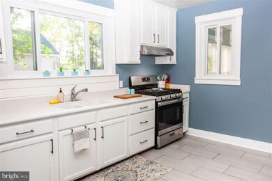 817 Rosser Ave, Waynesboro, VA 22980 - photo 6