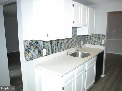 13120 Wonderland Way unit 202, Germantown, MD 20874 - photo 3