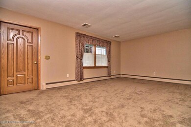 1006 Watkins St, Taylor, PA 18517 - photo 5