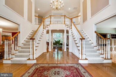 1075 Cedar Chase Ct, Herndon, VA 20170 - photo 4