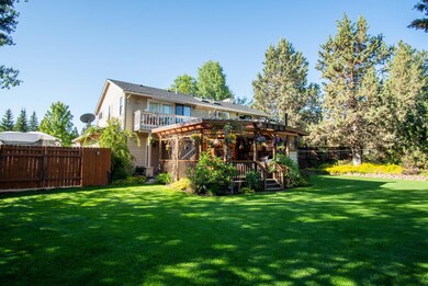 1802 SE Arborwood Ave, Bend, OR 97702 - photo 2