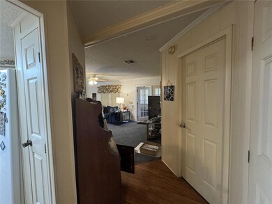 4805 Colonnades Cir E, Lakeland, FL 33811 - photo 7