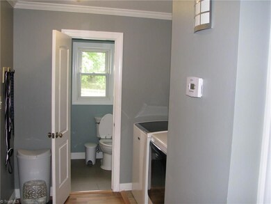 5515 Grove Forrest Dr, High Point, NC 27263 - photo 6