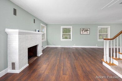 617 W Main St, Lowell, MI 49331 - photo 6